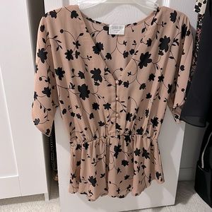 NWTO Black and dusty pink blouse